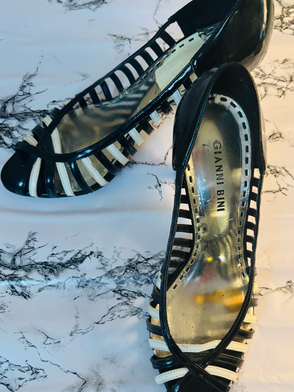 Gianni Bini Black and White Strappy Peep-kitten heel